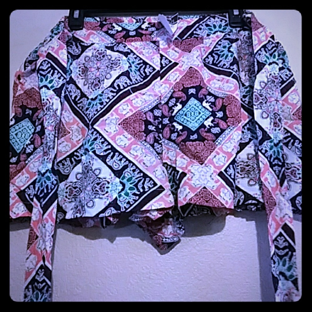 Shorts with belt
